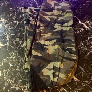 Camoflouge leggings!